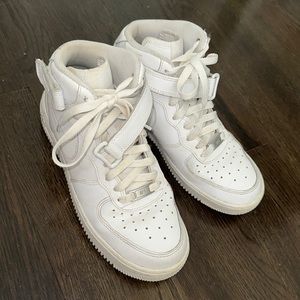 High top Nike Air Force 1